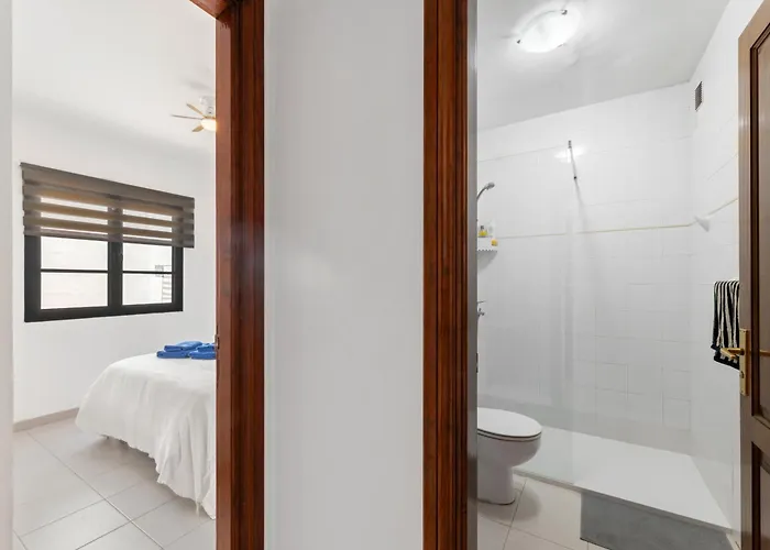 Habitación Con Baño Privado Cerca Del Aeropuerto En Casa Familiar Habitación en casa particular